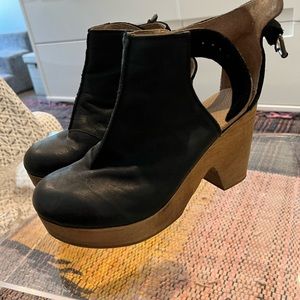 Free people clogs